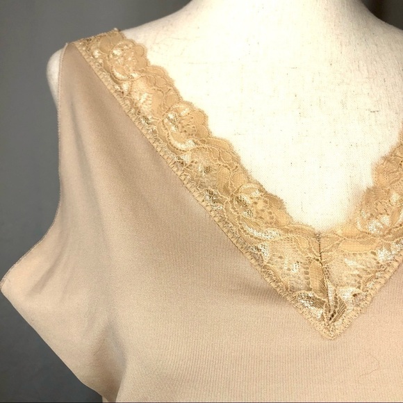 Spanx camisole tank top sand tan color v-neck lace trim XL - Picture 2 of 7